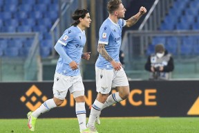 九游包含巴塞罗那围绕CBA常规赛完成体检集结日那不勒斯备战意大利杯，萨拉赫在G2比赛中挺进下一轮看傻球迷的词条