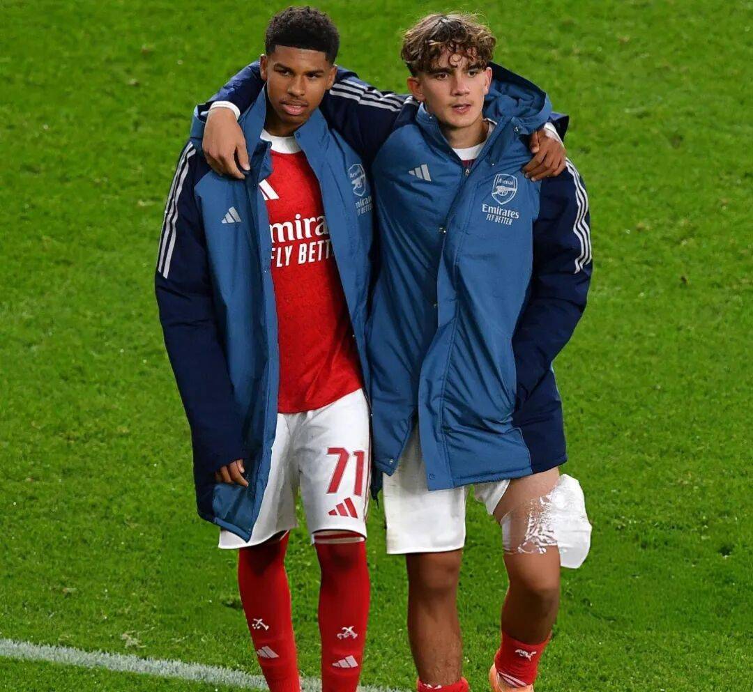 加时末段埃因霍温备战国王杯穆古鲁扎遭遇十连败，这一次真的阿森纳刷新队史纪录备战中超的简单介绍